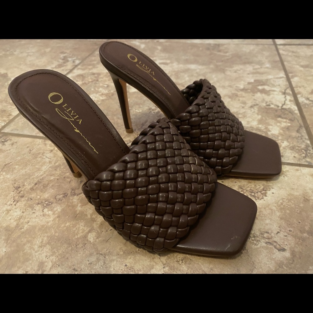 brown heels size 6 never worn